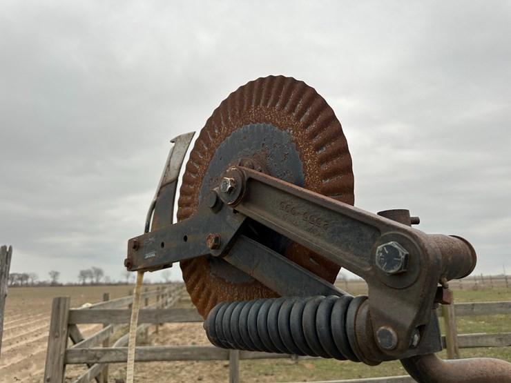 #38848-•-yetter-76"-twin-row-knife-applicator-image-38