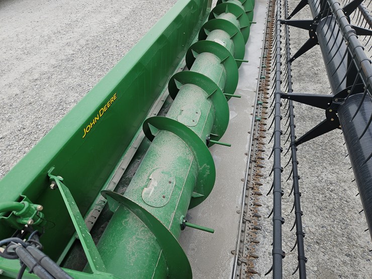 2010-john-deere-635f-image-3