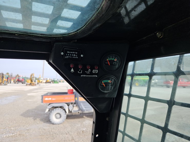 2016-bobcat-s70-image-10