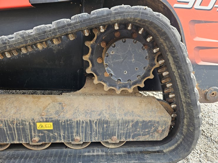 2014-kubota-svl90-2-image-18