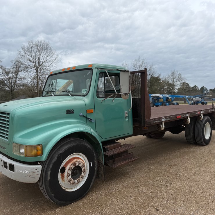 1997 INTERNATIONAL 4700