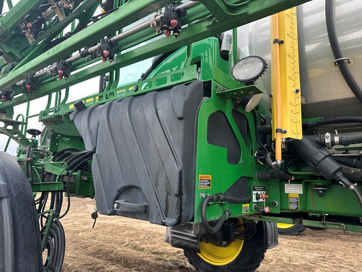 2021-john-deere-r4038-image-39