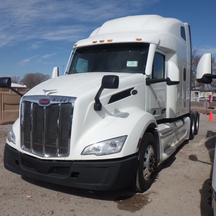 2022 PETERBILT 579