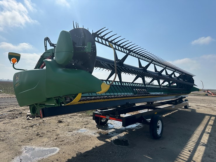 2020-john-deere-735fd-image-3