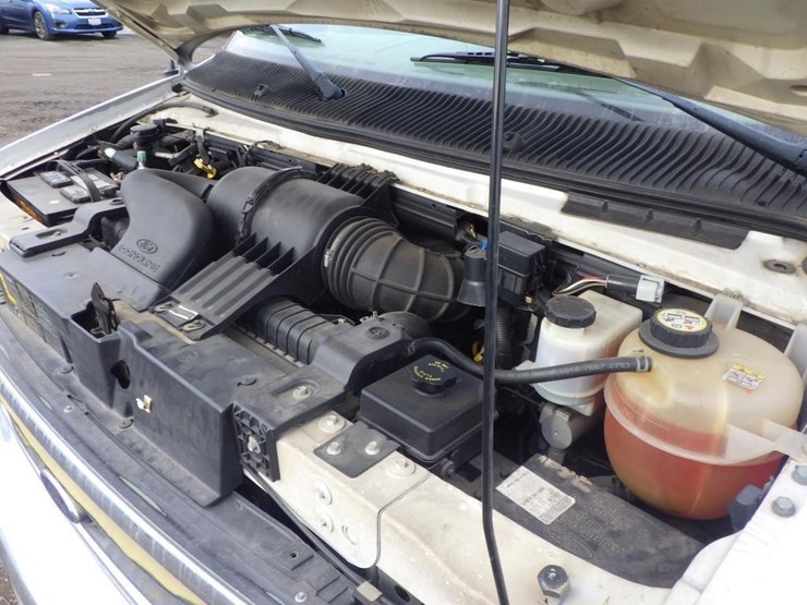 2006-ford-cargo-image-9