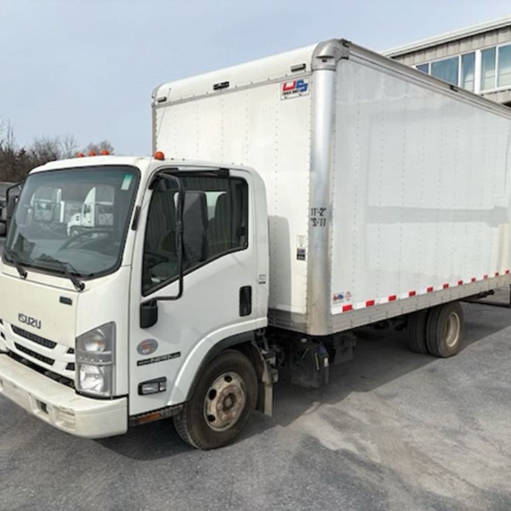 2022 ISUZU NPR HD