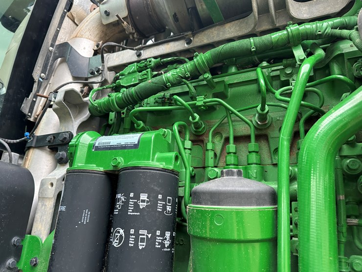 2021-john-deere-r4044-image-92