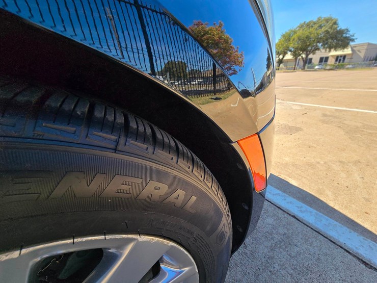 2017-cadillac-federal-70-in-limo---30,529-miles-w-premium-coachwork-by-federal-image-15