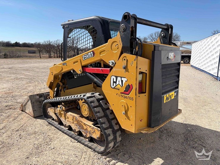 2023-caterpillar-259d3-image-2
