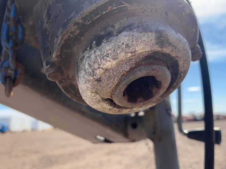 hesston-1160-image-16