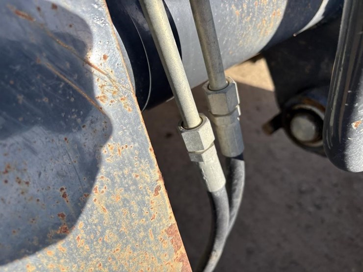 2018-deere-210lep-image-12