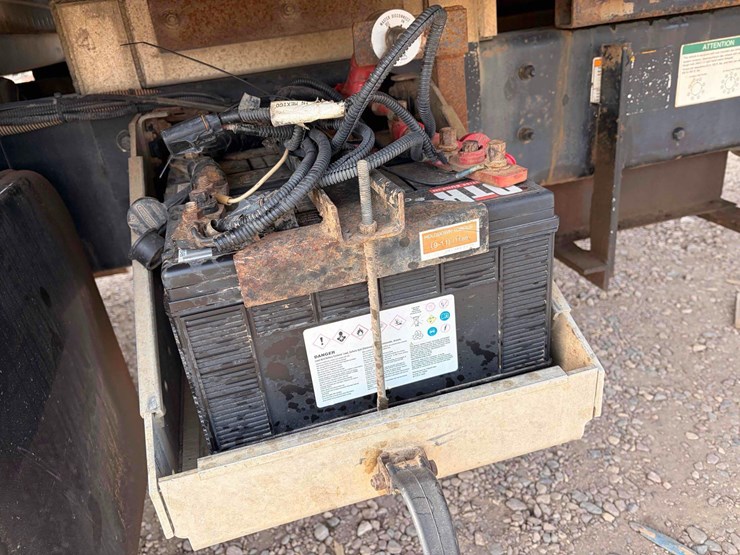 2001-tk-sterling-m5500-chassis-image-26