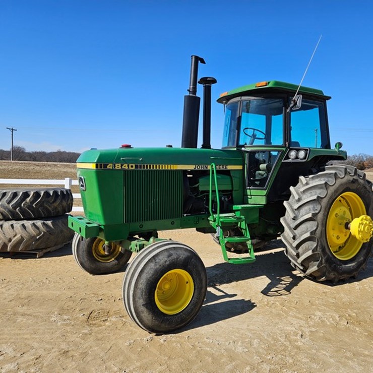 JOHN DEERE 4840
