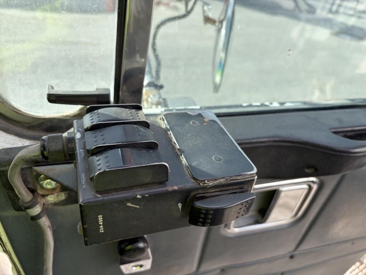 2010-autocar-xpeditor-image-19