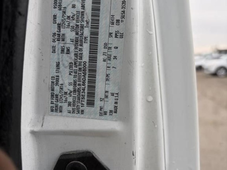 2006-ford-e350-sd-image-17