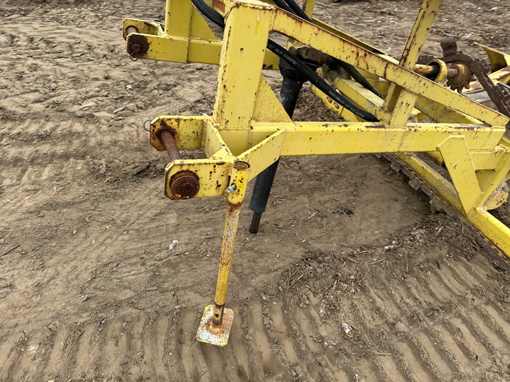 #38847-•-levee-trencher-image-10