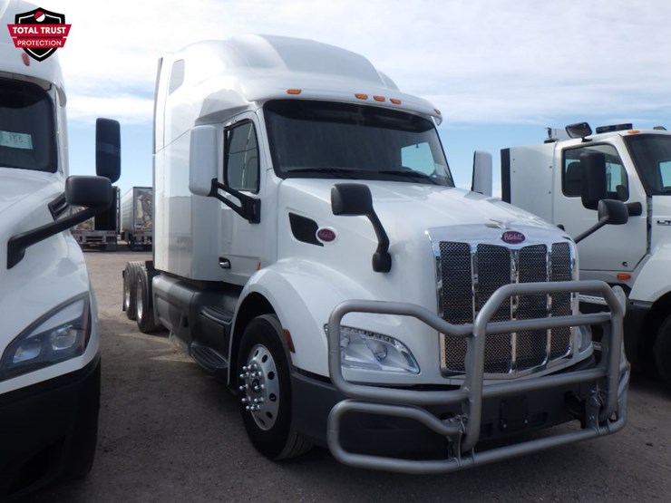 2020-peterbilt-579-image-3