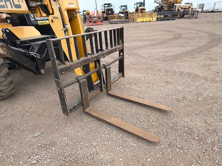 gehl-rs10-55-image-12