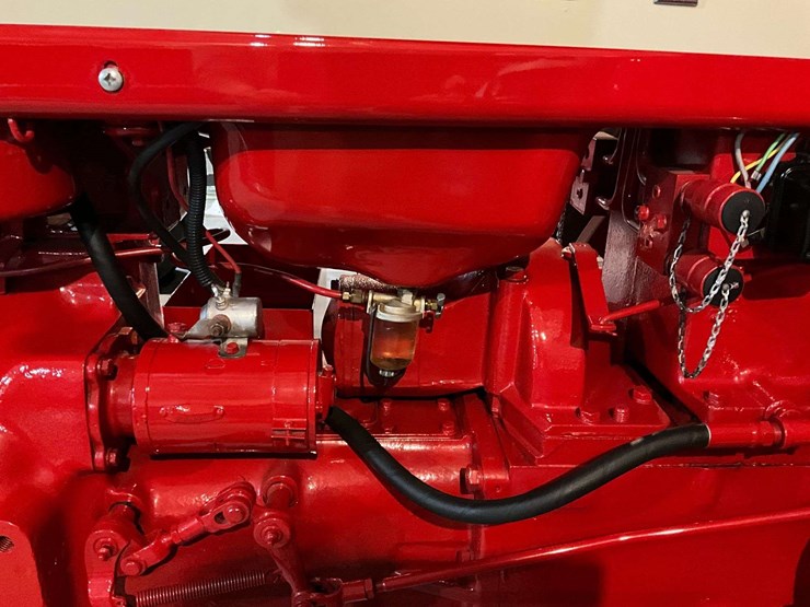 1957-farmall-450-image-8
