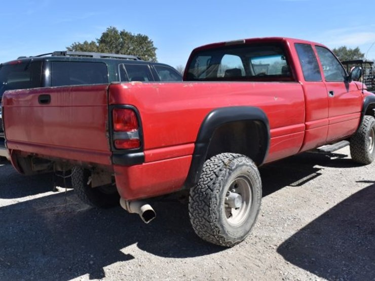 1996-dodge-2500-image-4