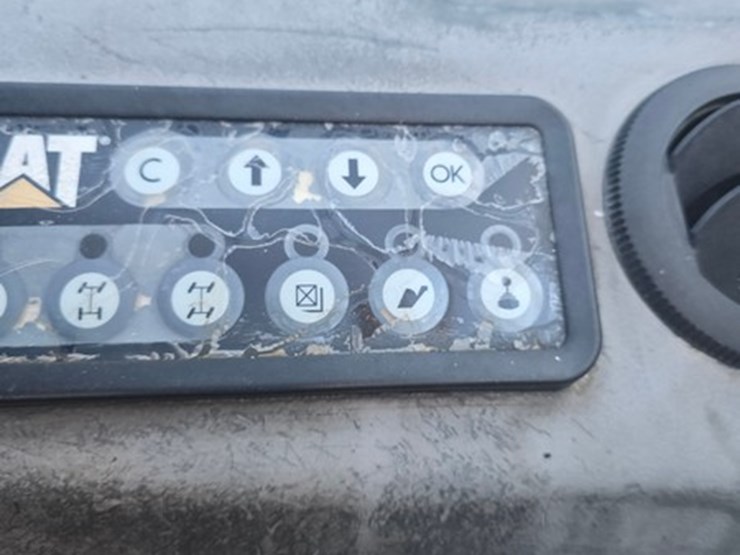 2009-caterpillar-th406-image-21