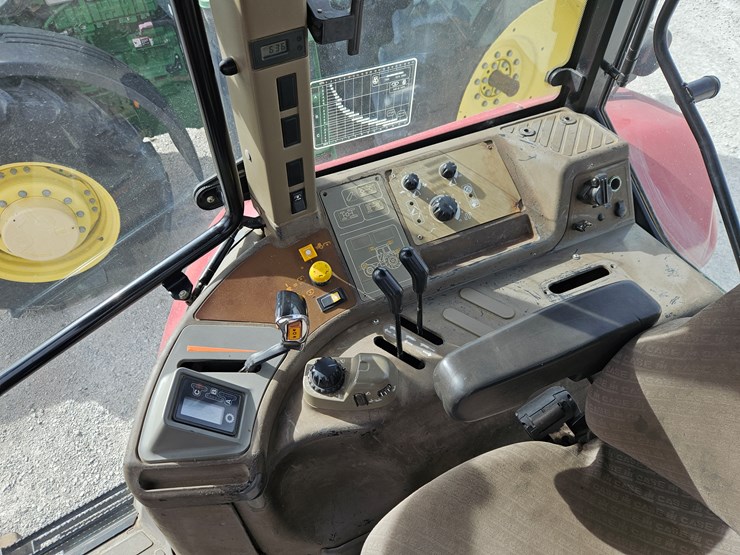 2012-case-ih-mxm120-image-14