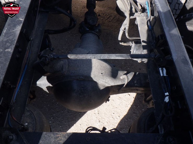 2022-freightliner-cascadia-116-image-9