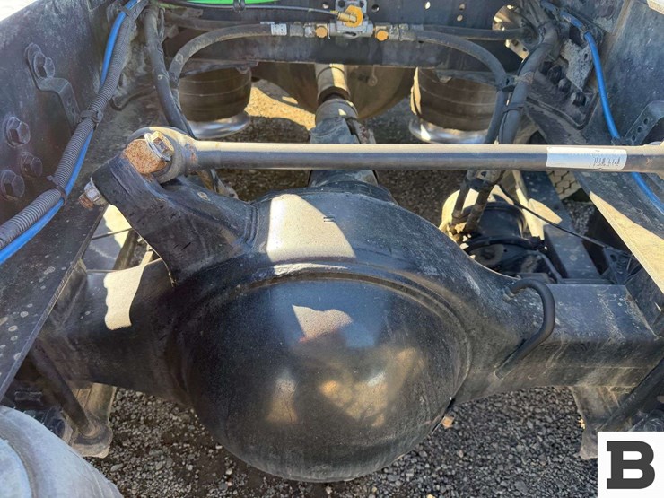 2017-freightliner-cascadia-125-image-29