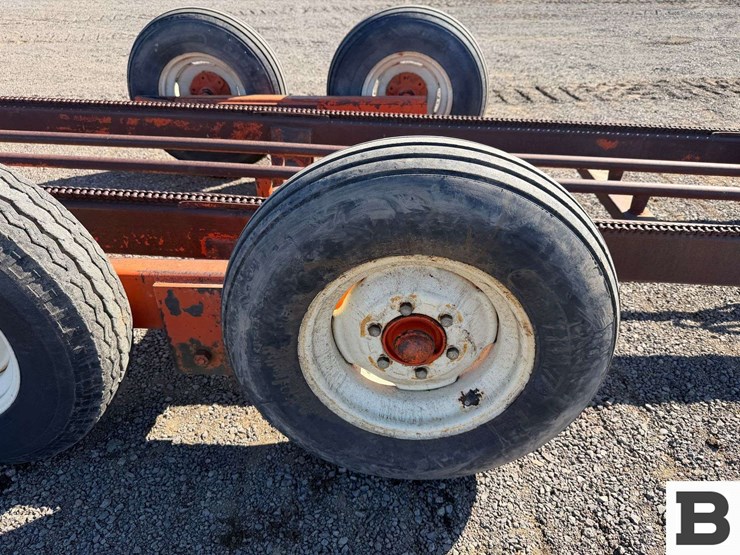 16'-orchard-bin-trailer-image-14