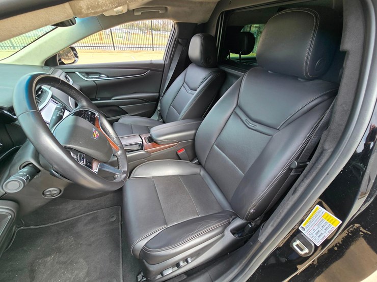 2019-cadillac-xts-stretch-limousine-for-sale,-s-and-s-coachbuilders,-70in,-7866-miles-image-18