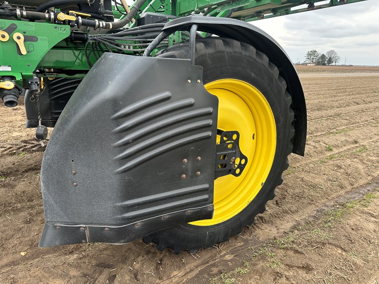 2021-john-deere-r4038-image-7