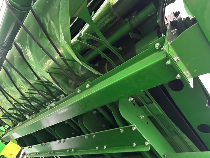 2021-john-deere-cp690-image-91