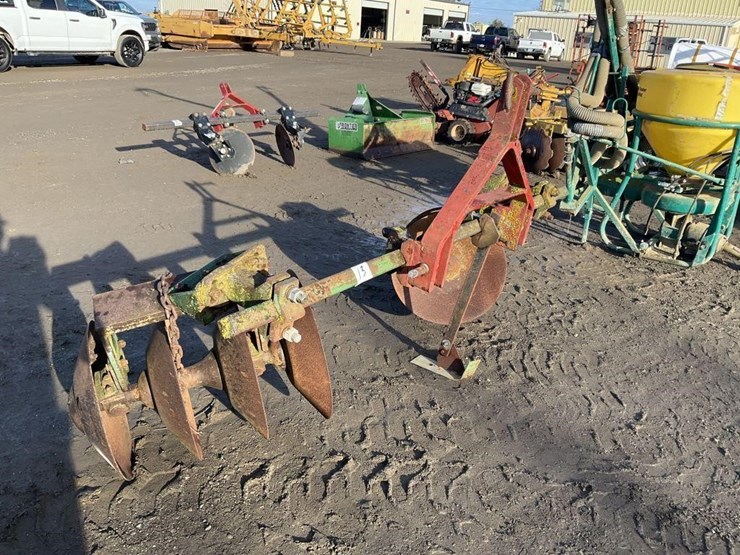 custom-3-pt-4-blade-ridger-image-3