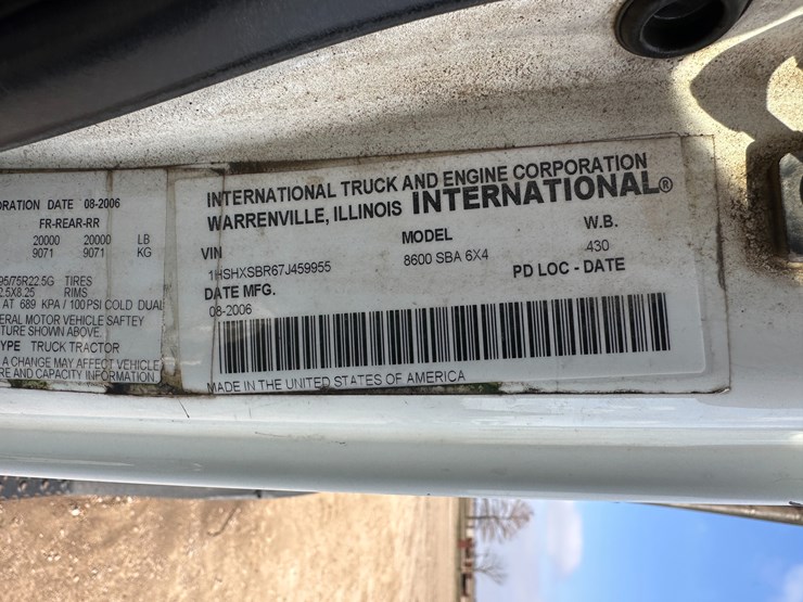 2007-caterpillar-c13-image-10