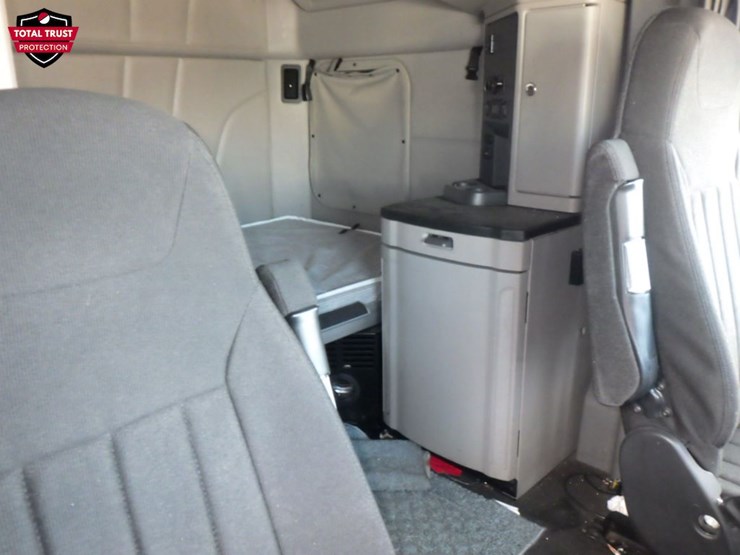 2020-peterbilt-579-image-5