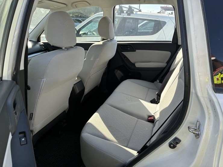 2014-subaru-forester-image-11