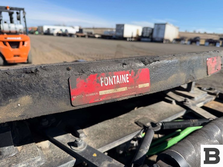 2017-freightliner-cascadia-125-image-35