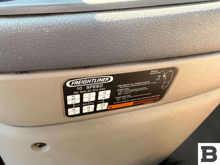 2017-freightliner-cascadia-125-image-61