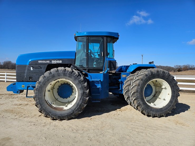new-holland-9682-image-2