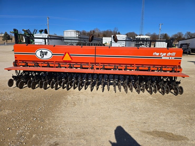 tye-series-v-image-5