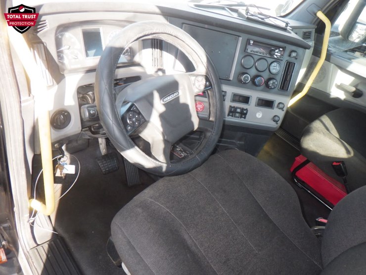 2022-freightliner-cascadia-116-image-15