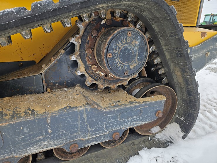 2020-deere-333g-image-15