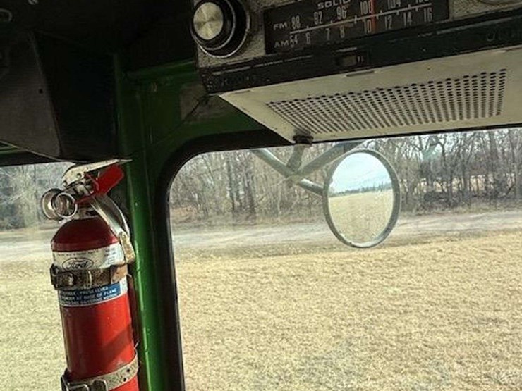 1974-john-deere-7520-image-28