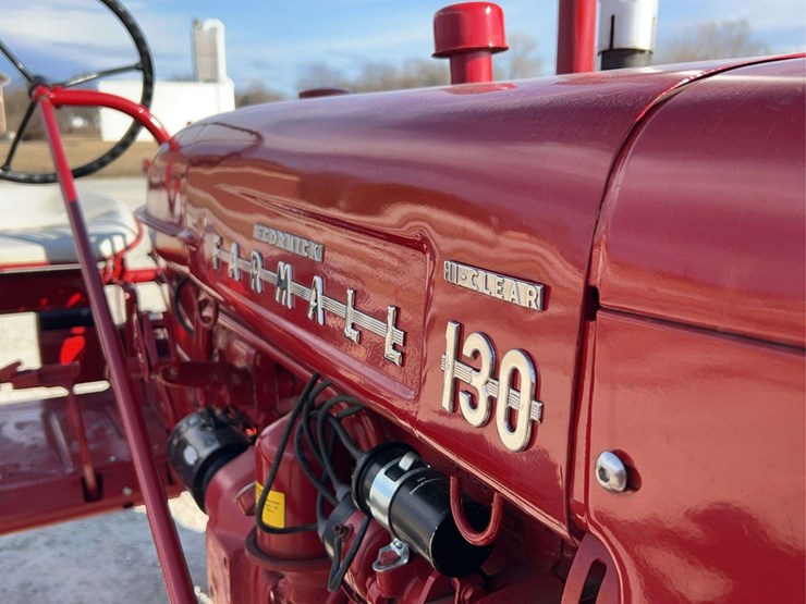 farmall-130-image-11
