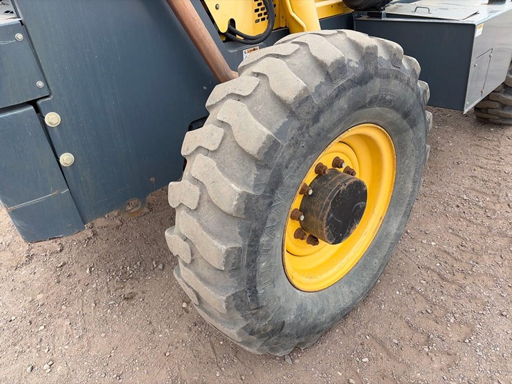 2016-gehl-rs8-44-image-13