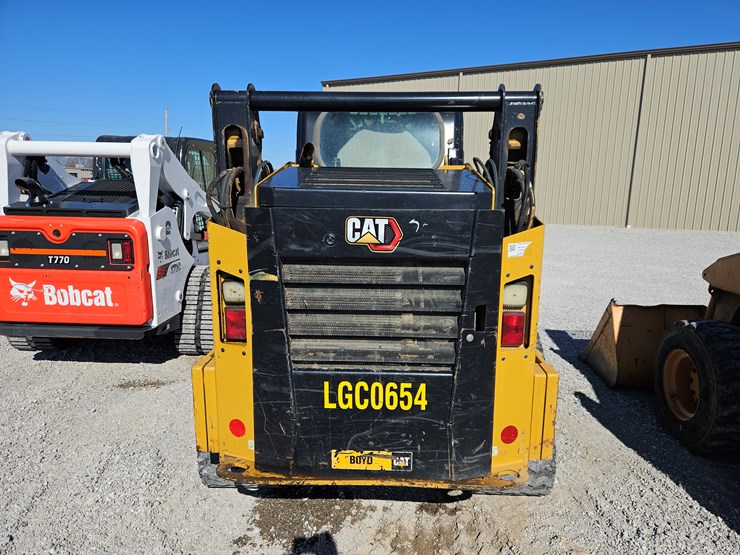 2021-caterpillar-259d3-image-18