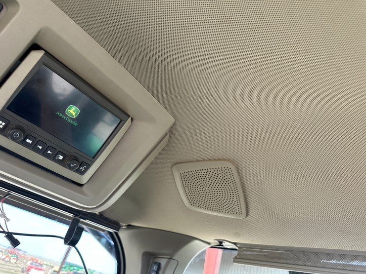 2022-john-deere-8r-280-image-62