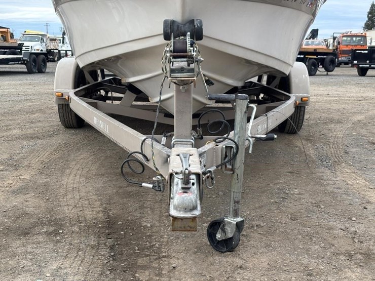 2006-unknown-trailer-image-38