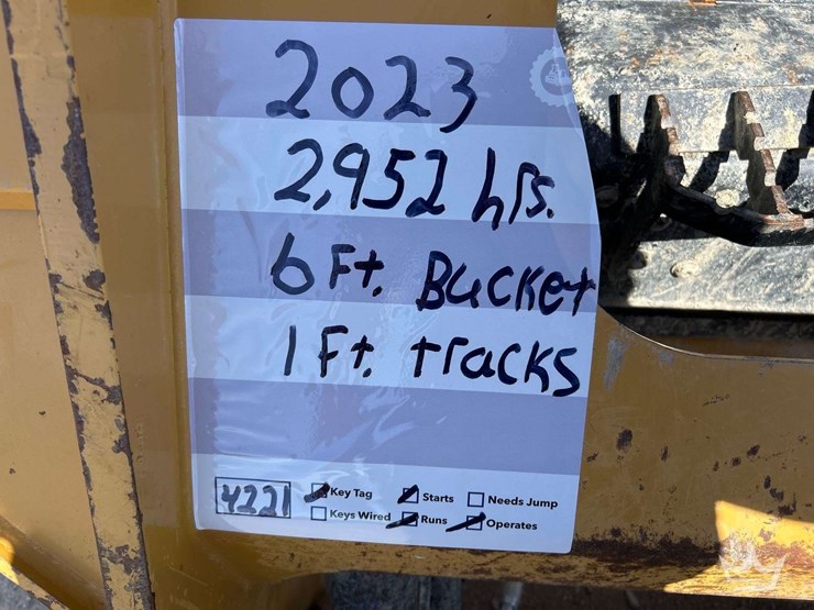 2023-caterpillar-259d3-image-6