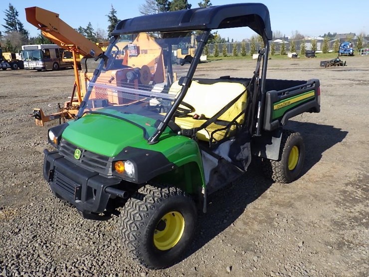 john-deere-gator-image-1